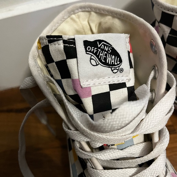 Vans Off The Wall Hi-tops - Picture 2 of 7